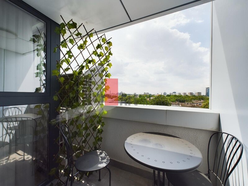 Floreasca Apartament cu 2 camere- cu centrala+1-2 locuri de parcare